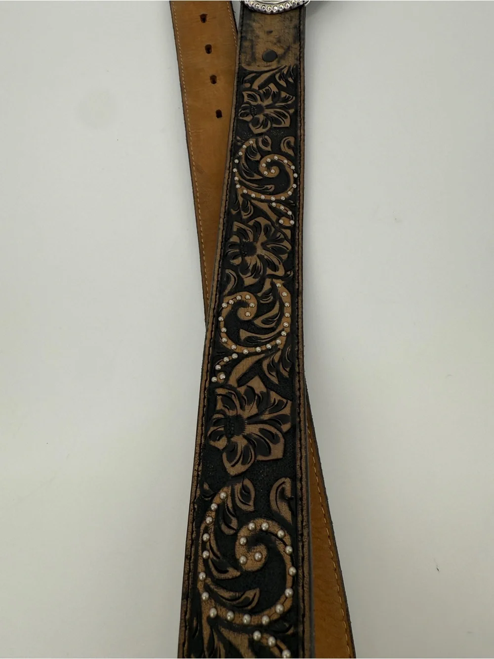 Justin Boots Leather Belt With Cross Buckle